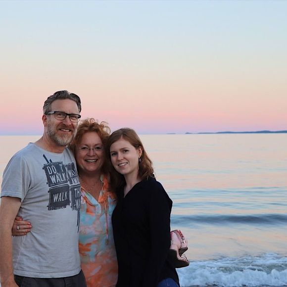 Meet your Posher, Rosamond - Picture 1 of 1